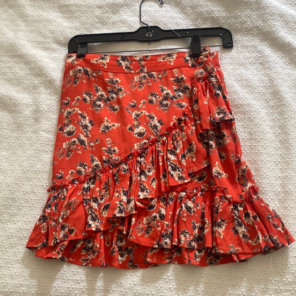 Mini skirt with floral orange and grey print